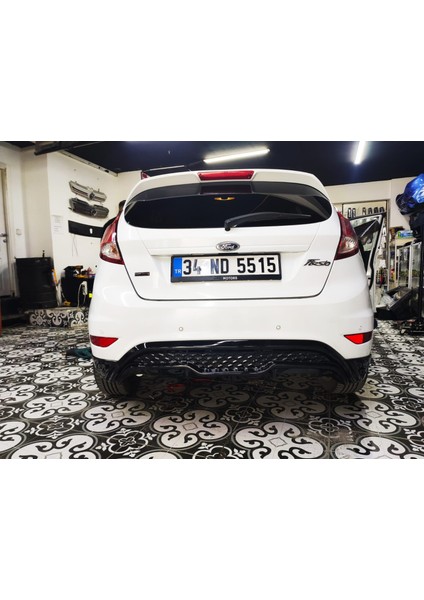 Ford Fiesta St Difüzör Arka Ek Parlak Siyah