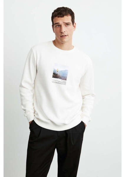 Wınston Erkek Regular Fit Tablo Baskılı Ekru Sweatshirt fırsatları