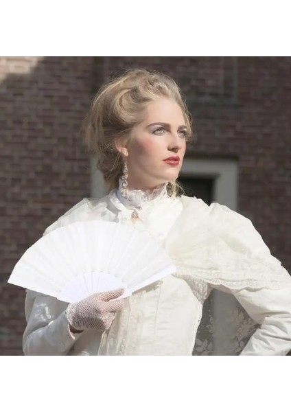 Yelpaze Kumaş Beyaz