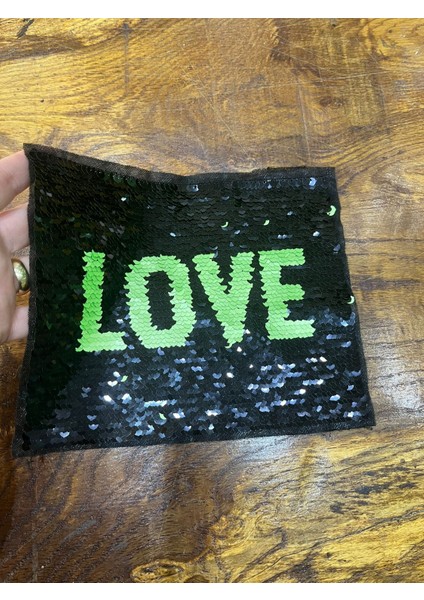 Yeşil Siyah Payetli Değişen Love Yazı Arma Dikiş Aplike