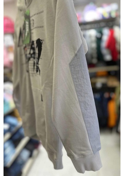 Erkek Çocuk Kapişonlu Baskılı Sweatshirt - Gri