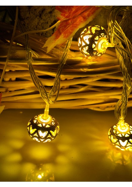 Osohome Fas Işlemeli Sarı LED Işıklı Dize Metalik 10 Adet Kalp LED 3,15 cm Fişli