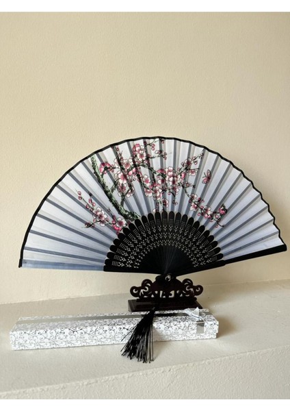 - Kaliteli Hediyelik Yeşil Ağaç Desenli Hediyelik Yelpaze, Nazar Boncuğu Küpe Ile fırsatları