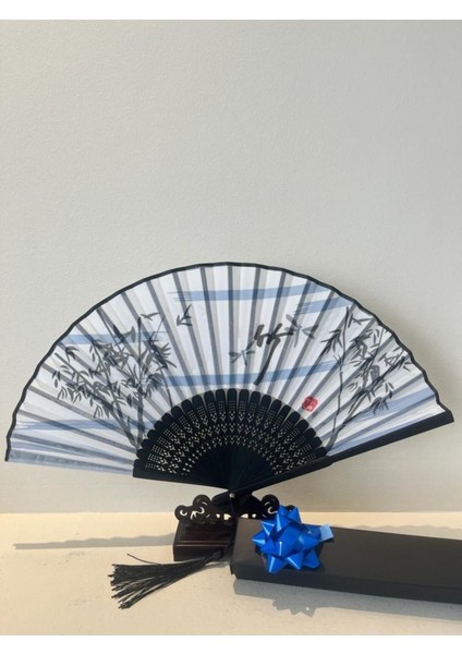- Mavi Desenli Şık Yelpaze Özel Hediye Kutusu İle fırsatları