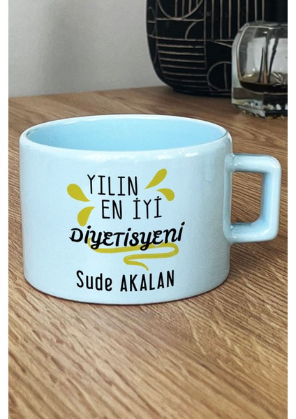 Kişiye Özel Yılın En Iyi Diyetisyeni Pastel Fincan Mavi Tıp Bayramı Hediyesi fiyatları