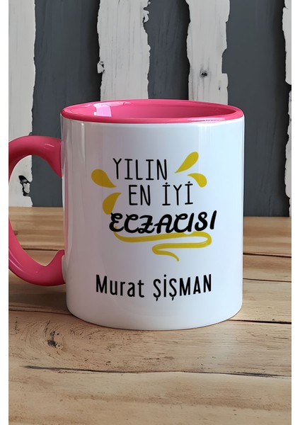 Kişiye Özel Yılın En Iyi Eczacısı Kupa Bardak Pembe Tıp Bayramı Hediyesi