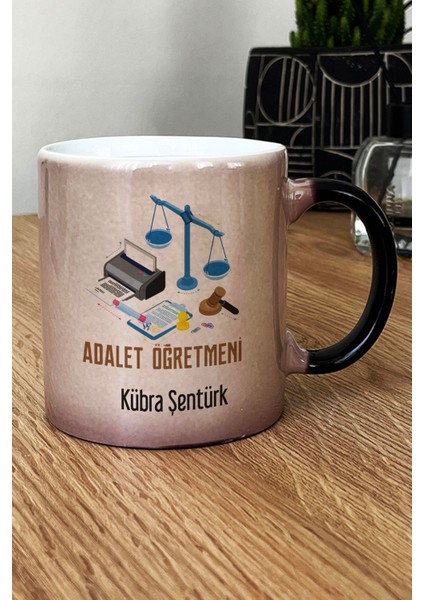 Kişiye Özel Adalet Öğretmeni Kupa Bardak Sihirli Öğretmenler Günü Hediyesi fiyatları