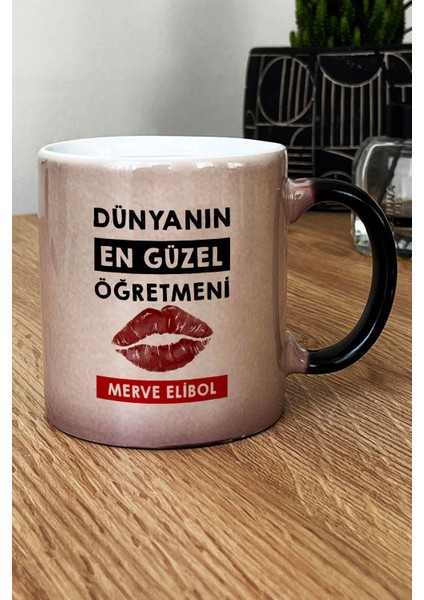 Kişiye Özel Dünyanın En Güzel Öğretmeni Kupa Bardak Sihirli Öğretmenler Günü Hediyesi fiyatları