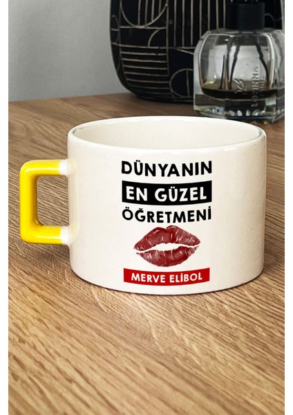 Kişiye Özel Dünyanın En Güzel Öğretmeni Lüks Fincan Sarı Öğretmenler Günü Hediyesi