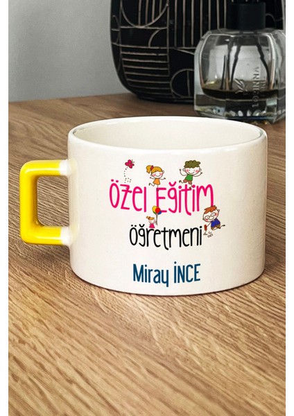 Kişiye Özel Özel Eğitim Öğretmeni Lüks Fincan Sarı Öğretmenler Günü Hediyesi