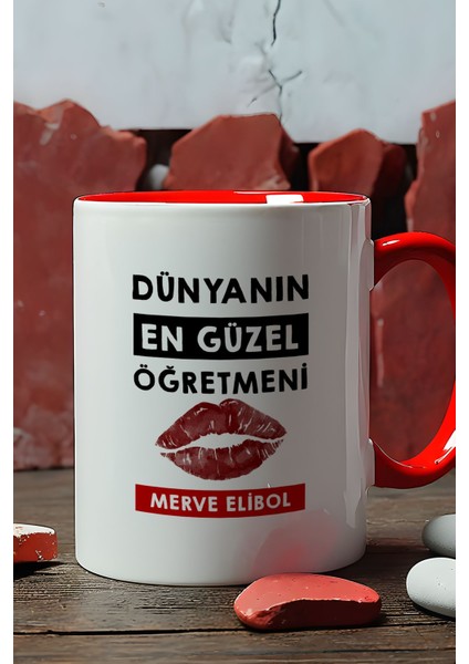Kişiye Özel Dünyanın En Güzel Öğretmeni Kupa Bardak Kırmızı Öğretmenler Günü Hediyesi fiyatları