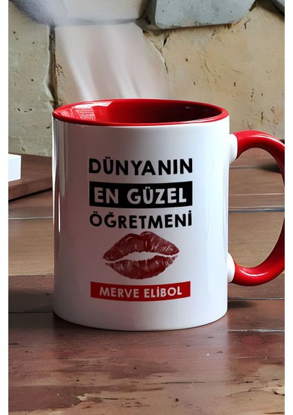 Kişiye Özel Dünyanın En Güzel Öğretmeni Kupa Bardak Kırmızı Öğretmenler Günü Hediyesi modelleri