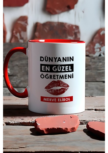 Kişiye Özel Dünyanın En Güzel Öğretmeni Kupa Bardak Kırmızı Öğretmenler Günü Hediyesi fırsatları
