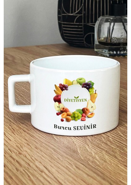 Kişiye Özel Diyetisyen Lüks Fincan Beyaz Tıp Bayramı Hediyesi