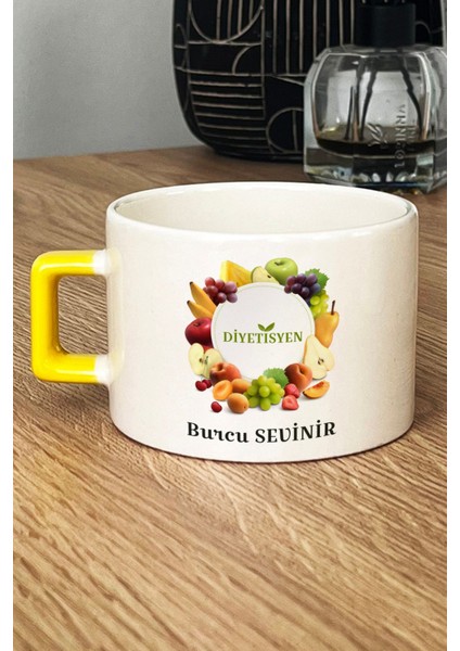 Kişiye Özel Diyetisyen Lüks Fincan Sarı Tıp Bayramı Hediyesi
