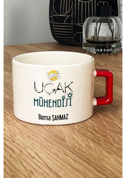 Kişiye Özel Uçak Mühendisi Lüks Fincan Kırmızı Mühendisler Günü Hediyesi