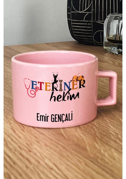 Kişiye Özel Veteriner Hekim Pastel Fincan Pembe Isme Özel Tıp Bayramı Hediyeleri fiyatları