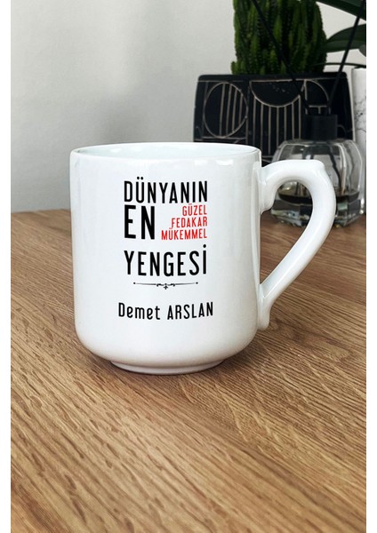 Kişiye Özel Dünyan En Güzel Yengesi Kupa Bardak Oval Yengeye Doğum Günü Hediyesi fiyatları