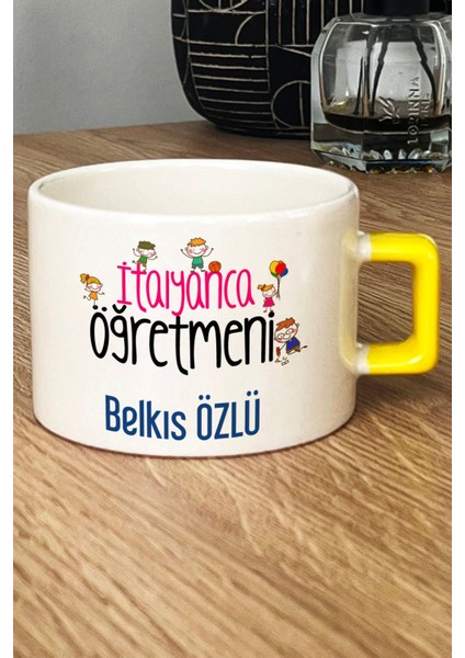 Kişiye Özel Italyanca Öğretmeni Lüks Fincan Sarı Öğretmenler Günü Hediyesi fiyatları