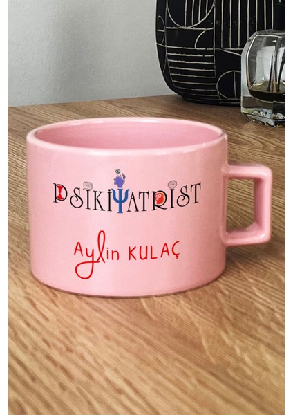 Kişiye Özel Psikiyatrist Pastel Fincan Pembe Isme Özel Tıp Bayramı Hediyeleri