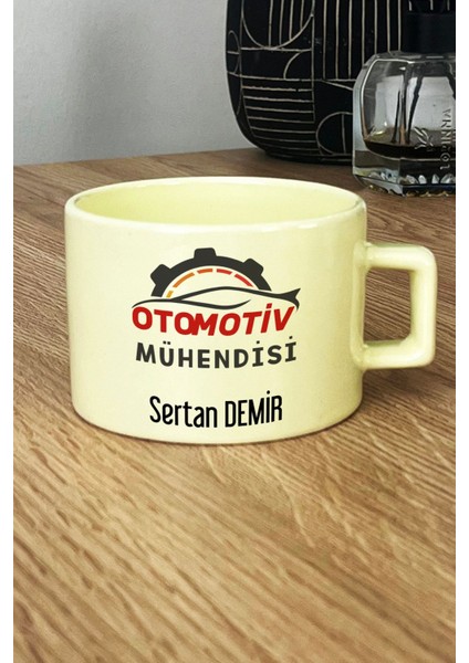 Kişiye Özel Otomotiv Mühendisi Pastel Fincan Sarı Mühendisler Günü Hediyesi fiyatları