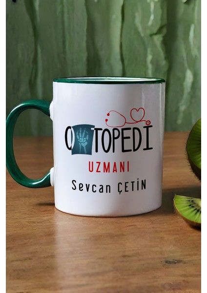 Kişiye Özel Ortopedi Uzmanı Kupa Bardak Yeşil Isme Özel Tıp Bayramı Hediyeleri