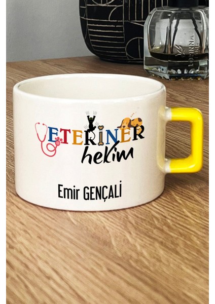 Kişiye Özel Veteriner Hekim Lüks Fincan Sarı Isme Özel Tıp Bayramı Hediyeleri