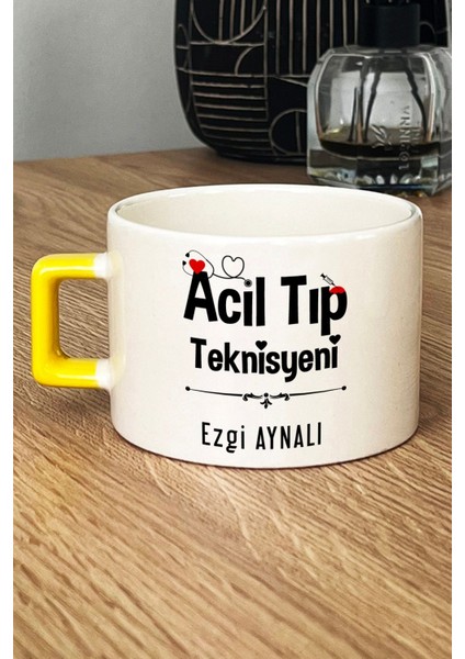 Kişiye Özel Acil Tıp Teknisyeni Lüks Fincan Sarı Att Tıp Bayramı Hediyesi