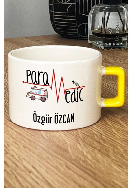 Kişiye Özel Paramedik Lüks Fincan Sarı Isme Özel Tıp Bayramı Hediyeleri
