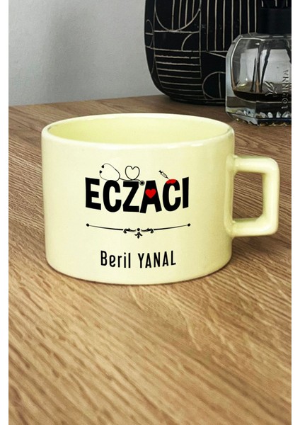 Kişiye Özel Eczacı Pastel Fincan Sarı Tıp Bayramı Hediyesi fiyatları