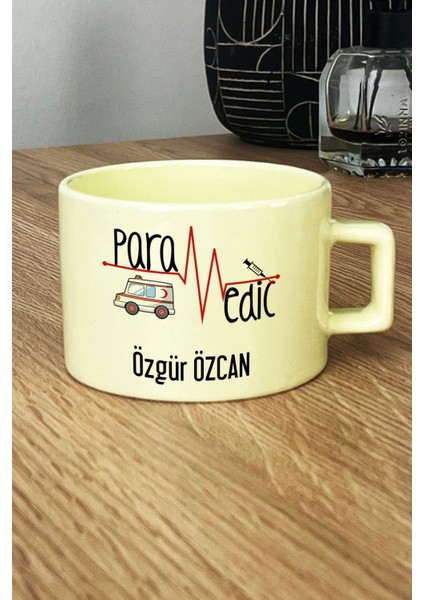 Kişiye Özel Paramedik Pastel Fincan Sarı Isme Özel Tıp Bayramı Hediyeleri fiyatları