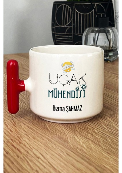 Kişiye Özel Uçak Mühendisi Kupa Bardak T Kulplu Kırmızı Mühendisler Günü Hediyesi