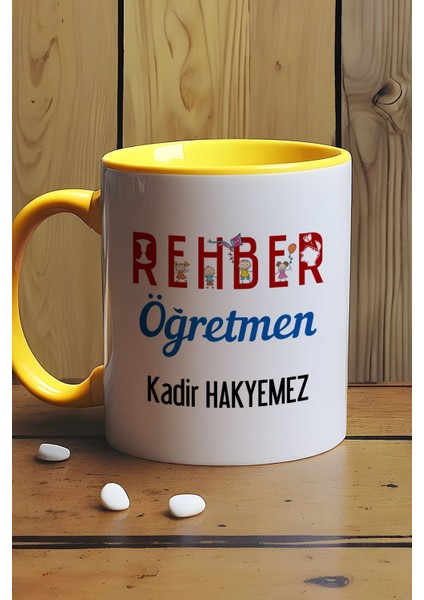 Kişiye Özel Rehber Öğretmen Kupa Bardak Sarı Öğretmenler Günü Hediyesi