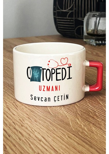 Kişiye Özel Ortopedi Uzmanı Lüks Fincan Turuncu Isme Özel Tıp Bayramı Hediyeleri