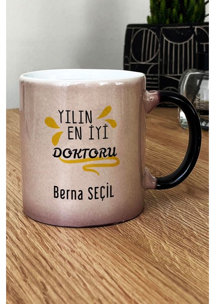 Kişiye Özel Yılın En Iyi Doktoru Kupa Bardak Sihirli Tıp Bayramı Hediyesi fiyatları