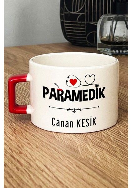 Kişiye Özel Paramedik -2- Lüks Fincan Kırmızı Att Tıp Bayramı Hediyesi