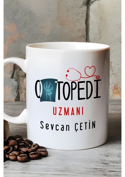Kişiye Özel Ortopedi Uzmanı Kupa Bardak Beyaz Isme Özel Tıp Bayramı Hediyeleri fırsatları