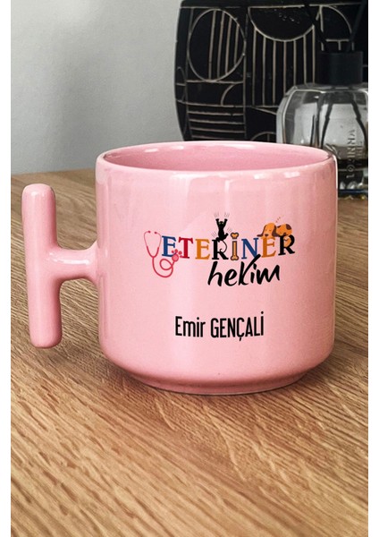 Kişiye Özel Veteriner Hekim Pastel T Kulplu Kupa Bardak Pembe Isme Özel Tıp Bayramı Hediyeleri