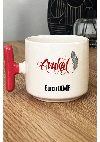 Kişiye Özel Avukat Kupa Bardak T Kulplu Pembe Avukatlar Günü Hediyesi