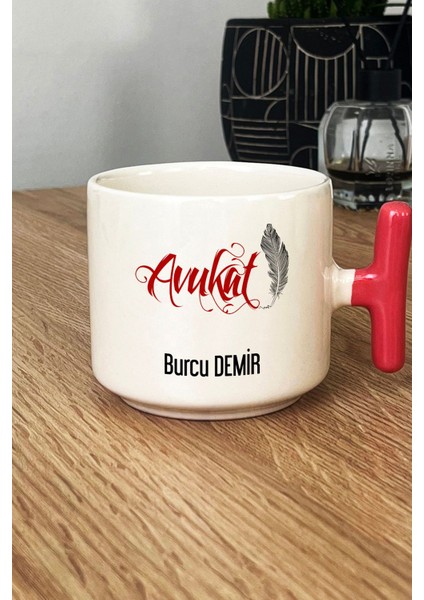 Kişiye Özel Avukat Kupa Bardak T Kulplu Pembe Avukatlar Günü Hediyesi