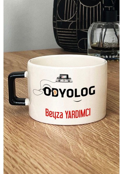 Kişiye Özel Odyolog Lüks Fincan Siyah Tıp Bayramı Hediyeleri