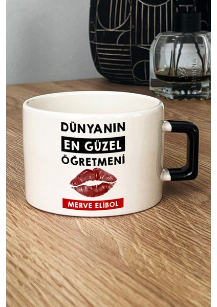 Kişiye Özel Dünyanın En Güzel Öğretmeni Lüks Fincan Siyah Öğretmenler Günü Hediyesi fiyatları