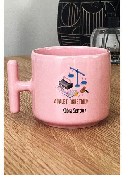 Kişiye Özel Adalet Öğretmeni Pastel T Kulplu Kupa Bardak Pembe Öğretmenler Günü Hediyesi