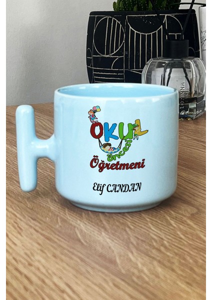 Kişiye Özel Okul Öncesi Öğretmeni -2- Pastel T Kulplu Kupa Bardak Mavi