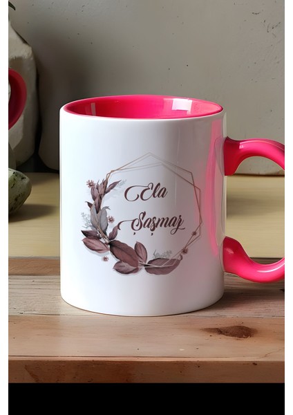Kişiye Özel Çiçek Tasarımlı Isme Özel Kupa Bardak Pembe Isim Soyisim Yazılı modelleri