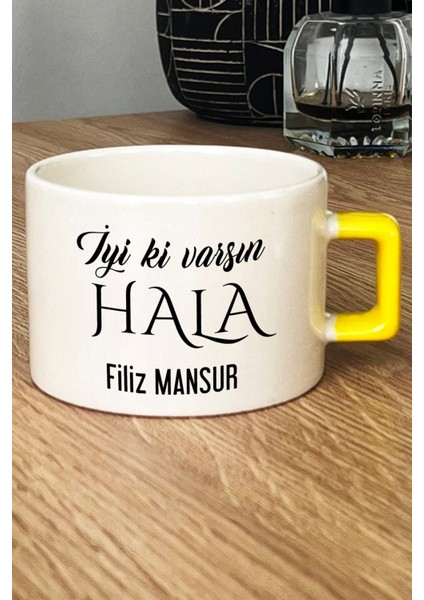 Kişiye Özel Iyi Ki Varsın Hala Lüks Fincan Sarı Doğum Günü Hediyesi fiyatları