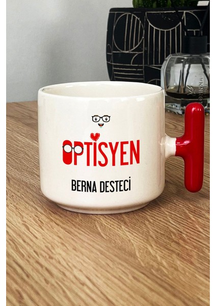 Kişiye Özel Optisyen Kupa Bardak T Kulplu Kırmızı Isme Özel Tıp Bayramı Hediyeleri