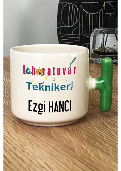 Kişiye Özel Laboratuvar Teknikeri Kupa Bardak T Kulplu Yeşil Tıp Bayramı Hediyeleri