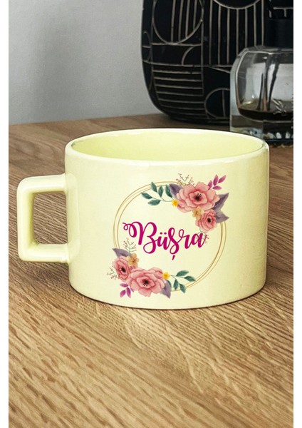Kişiye Özel Çiçekli Isim Yazan Pastel Fincan Sarı Arkadaşa Doğum Günü Hediyesi