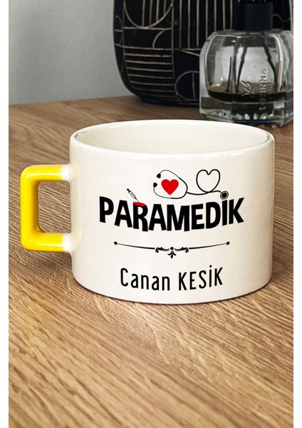Kişiye Özel Paramedik -2- Lüks Fincan Sarı Att Tıp Bayramı Hediyesi
